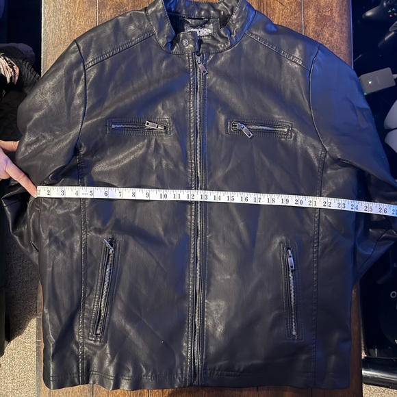 Bleu Grandeur Men's Black Leather Jacket - Picture 11 of 11